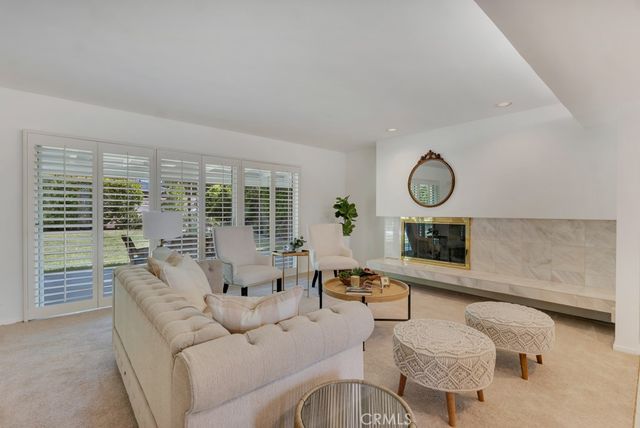 19615 Vintage Street, Northridge, CA 91324