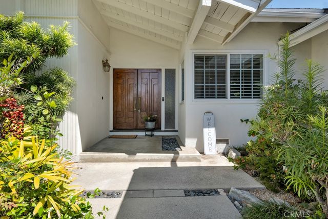 19615 Vintage Street, Northridge, CA 91324