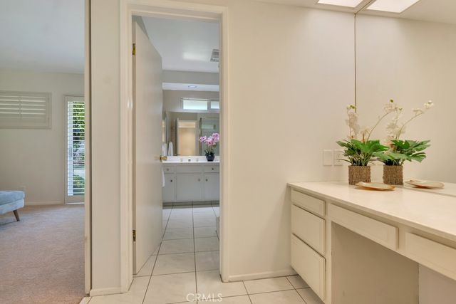 19615 Vintage Street, Northridge, CA 91324