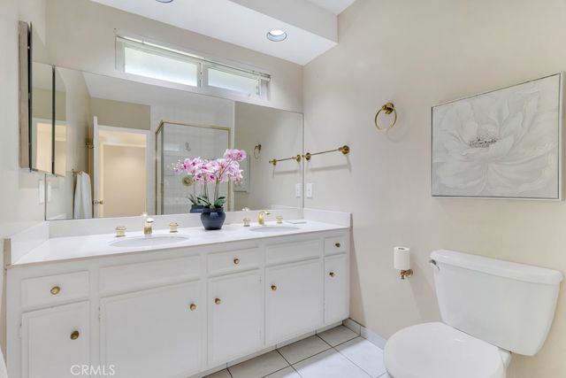 19615 Vintage Street, Northridge, CA 91324