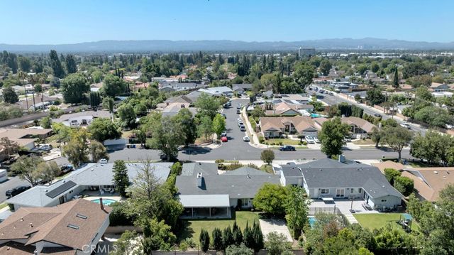 19615 Vintage Street, Northridge, CA 91324
