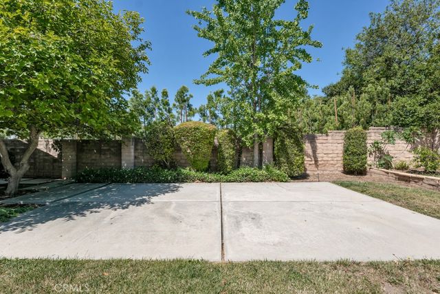 19615 Vintage Street, Northridge, CA 91324