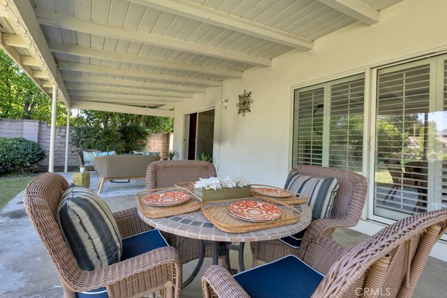 19615 Vintage Street, Northridge, CA 91324