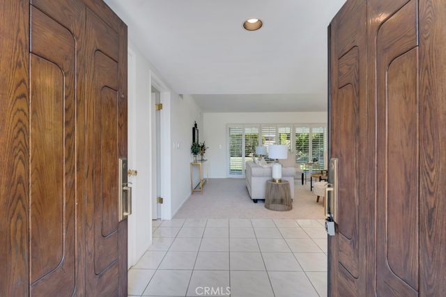 19615 Vintage Street, Northridge, CA 91324