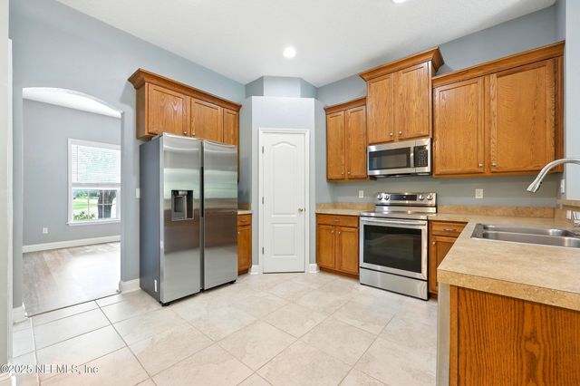6759 CHESTER PARK Drive, Jacksonville, FL 32222