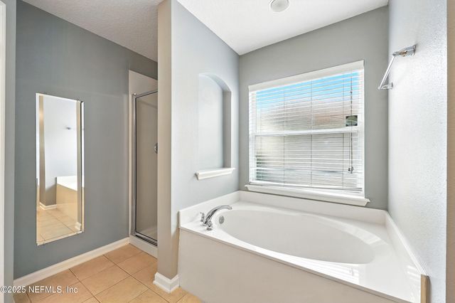 6759 CHESTER PARK Drive, Jacksonville, FL 32222