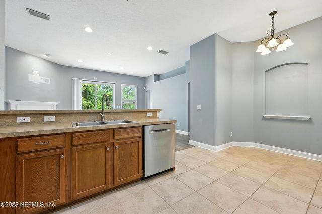 6759 CHESTER PARK Drive, Jacksonville, FL 32222