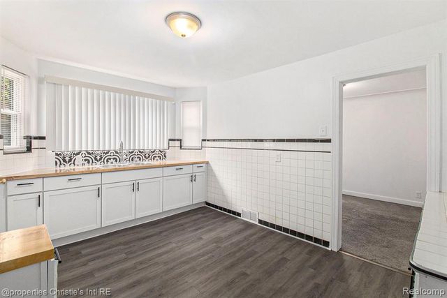 5236 Bedford Street, Detroit, MI 48224