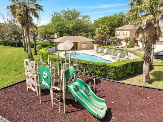 200 STERLING SPRINGS LANE, Altamonte Springs, FL 32714