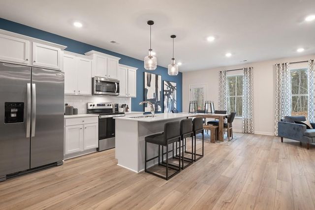 175 Chapel Hill Parkway, Newnan, GA 30263