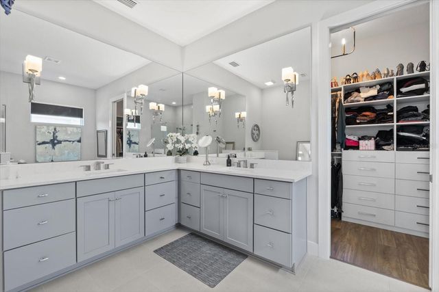 729 TAILWIND PLACE, Sarasota, FL 34240