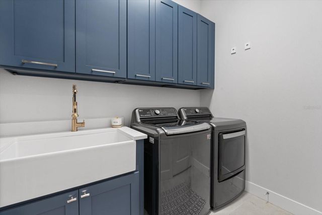 729 TAILWIND PLACE, Sarasota, FL 34240