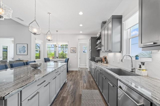 729 TAILWIND PLACE, Sarasota, FL 34240
