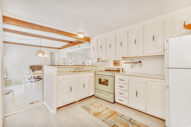 413 Delton Dr., Garden City Beach, SC 29576
