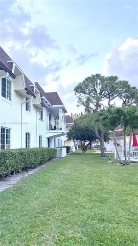700 SE 2nd Ave 315, Deerfield Beach, FL 33441