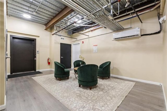 3809 Liberty Ave 206, Lawrenceville, PA 15201