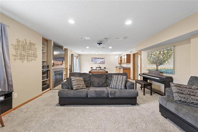 193 Bobwhite Street, River Falls, WI 54022