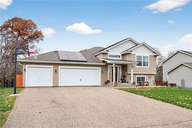 193 Bobwhite Street, River Falls, WI 54022