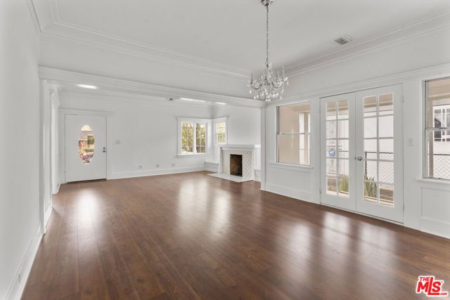 135 S Dillon Street, Los Angeles, CA 90057