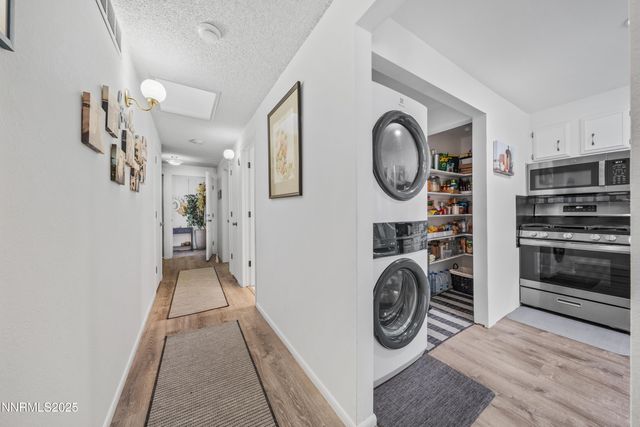 148 Lake Glen Drive, Carson City, NV 89703