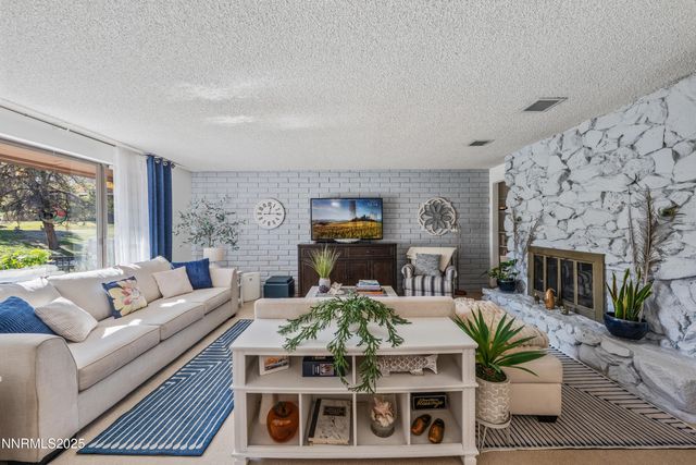 148 Lake Glen Drive, Carson City, NV 89703