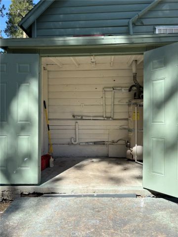 369 Log, Crestline, CA 92325