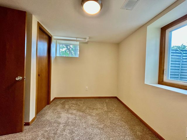 8212 15th Avenue S, Bloomington, MN 55425