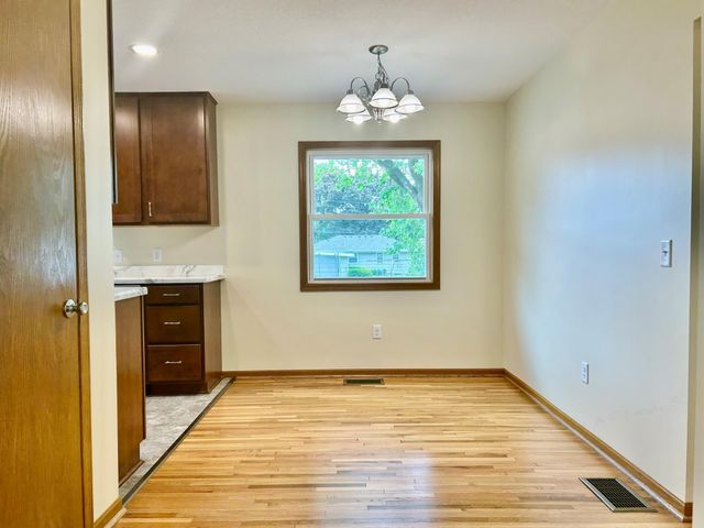 8212 15th Avenue S, Bloomington, MN 55425