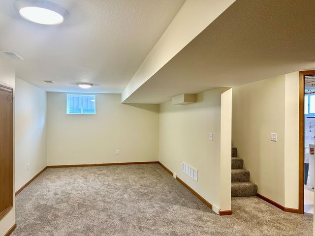 8212 15th Avenue S, Bloomington, MN 55425