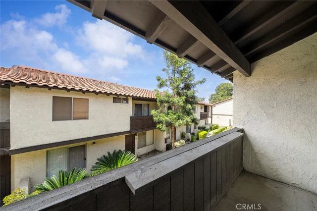 1077 Santo Antonio 47, Colton, CA 92324