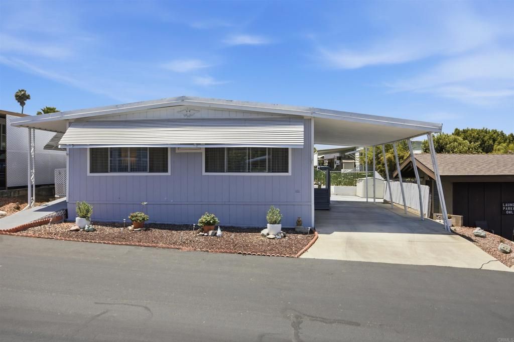 718 Sycamore 26, Vista, CA 92083 — photo 2