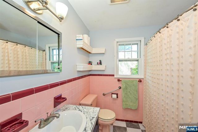 559 Herrmann Avenue, River Vale, NJ 07675