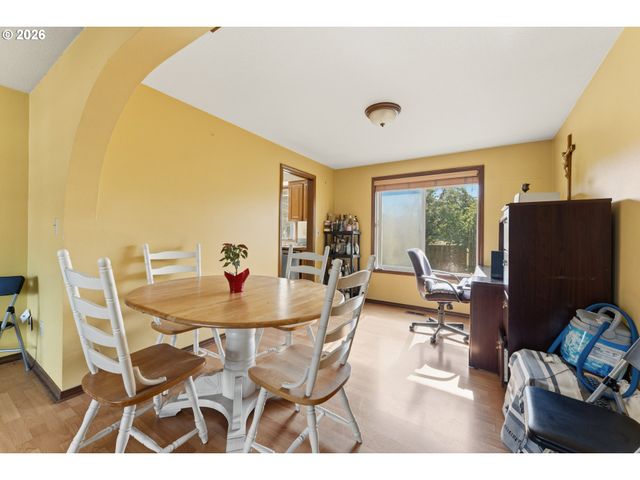 2547 Ne BEECH Ave, Gresham, OR 97030