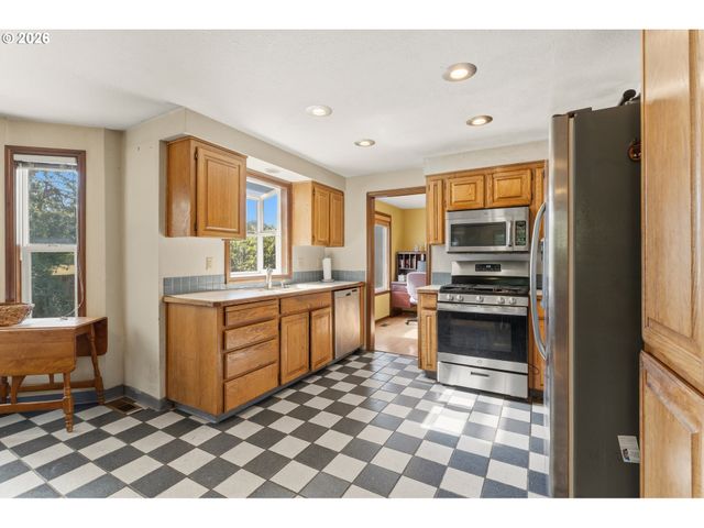 2547 Ne BEECH Ave, Gresham, OR 97030