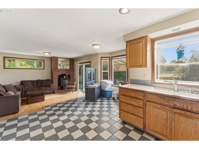 2547 Ne BEECH Ave, Gresham, OR 97030
