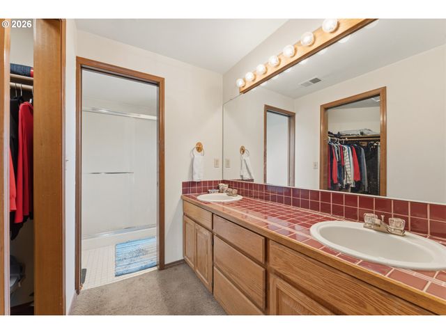 2547 Ne BEECH Ave, Gresham, OR 97030