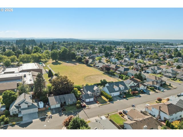 2547 Ne BEECH Ave, Gresham, OR 97030