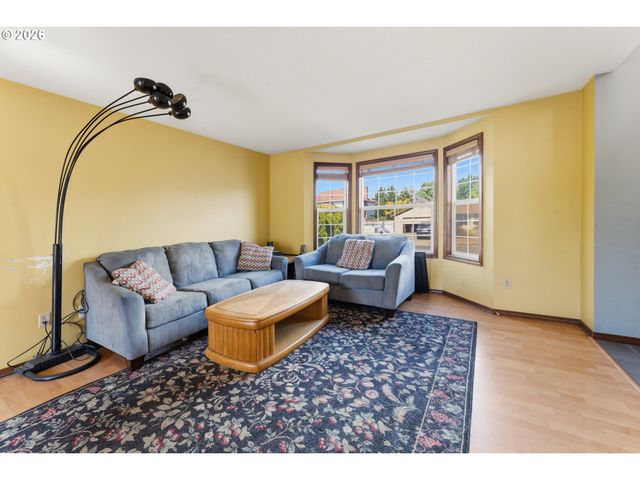 2547 Ne BEECH Ave, Gresham, OR 97030