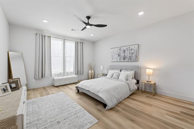 957 Highland Light Lane, Houston, TX 77091