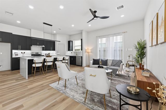957 Highland Light Lane, Houston, TX 77091