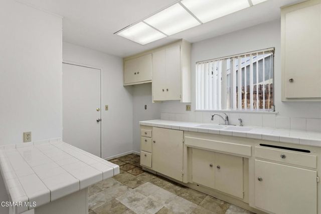 1520 Hilgard Avenue, Simi Valley, CA 93065