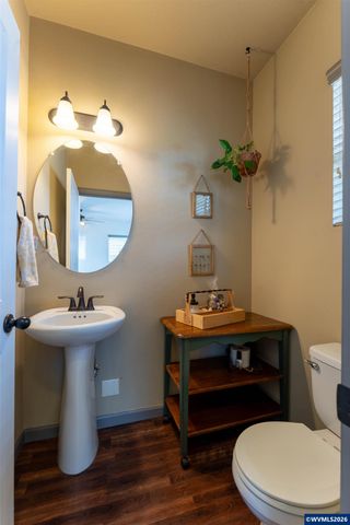 2371 Laura Vista Dr NW, Albany, OR 97321