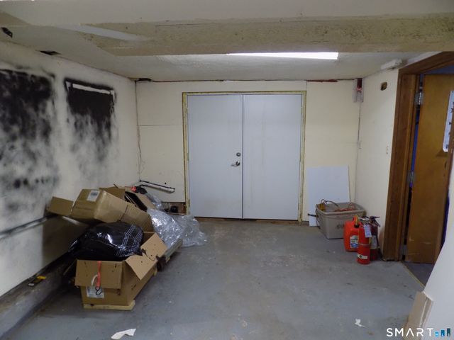 941 Farmington Avenue, Bristol, CT 06010