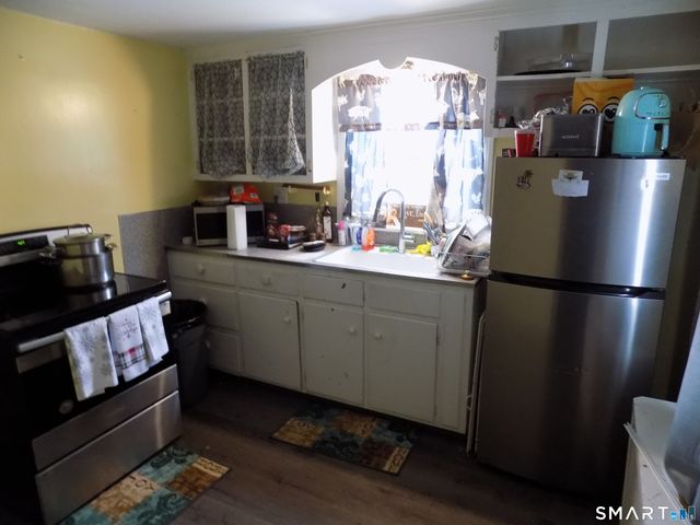 941 Farmington Avenue, Bristol, CT 06010