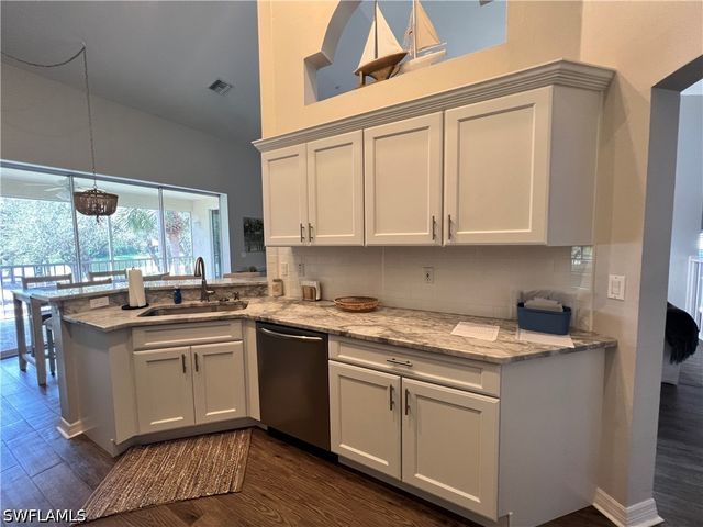 25240 PELICAN CREEK CIR 202, Bonita Springs, FL 34134