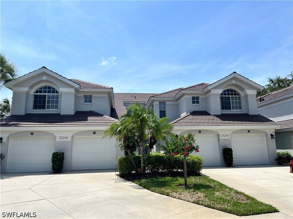25240 PELICAN CREEK CIR 202, Bonita Springs, FL 34134