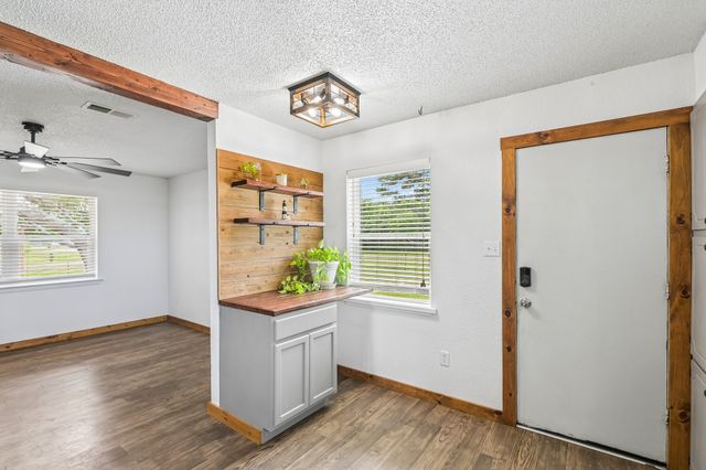 2762 W Highway 199, Springtown, TX 76082