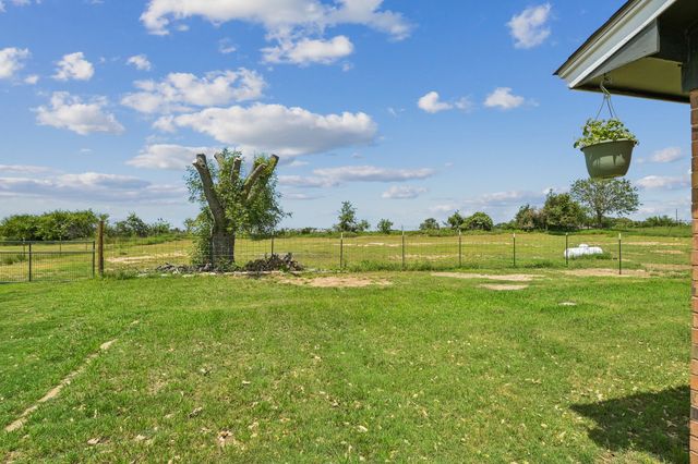 2762 W Highway 199, Springtown, TX 76082