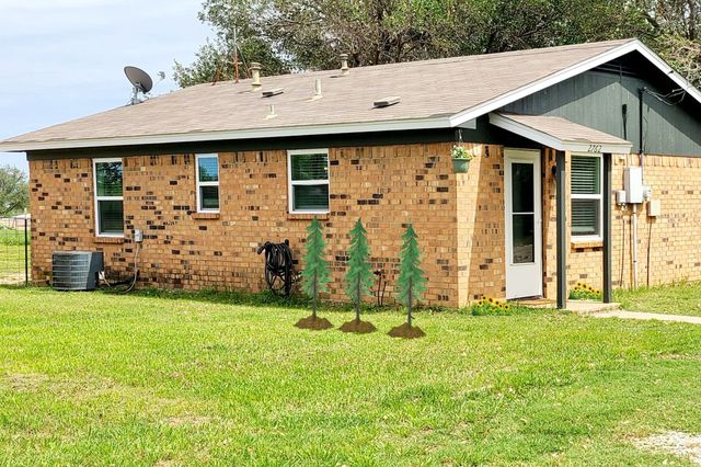 2762 W Highway 199, Springtown, TX 76082
