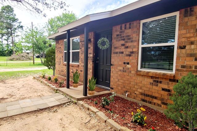 2762 W Highway 199, Springtown, TX 76082